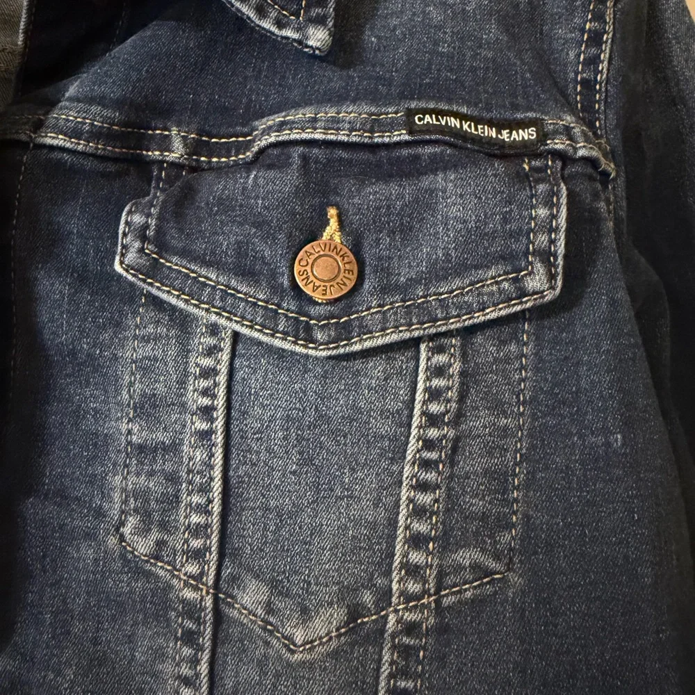 Calvin Klein Jeans Women’s Denim Jacket – Size L